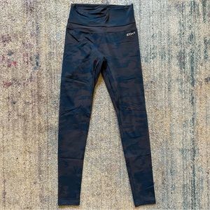 New Echt Apparel Leggings Blue/Brown Camo Size S